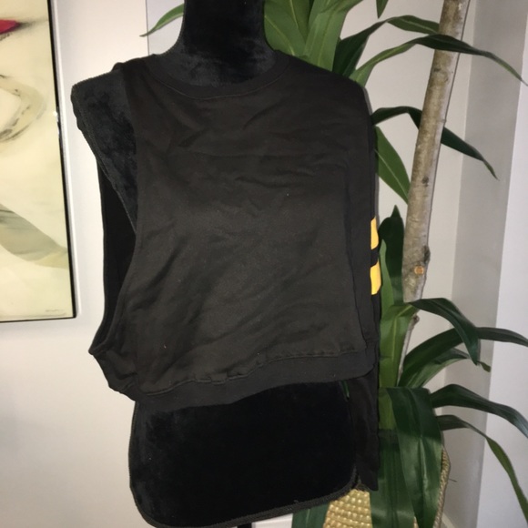 Half Sleeveless Sweater - Picture 3 of 6